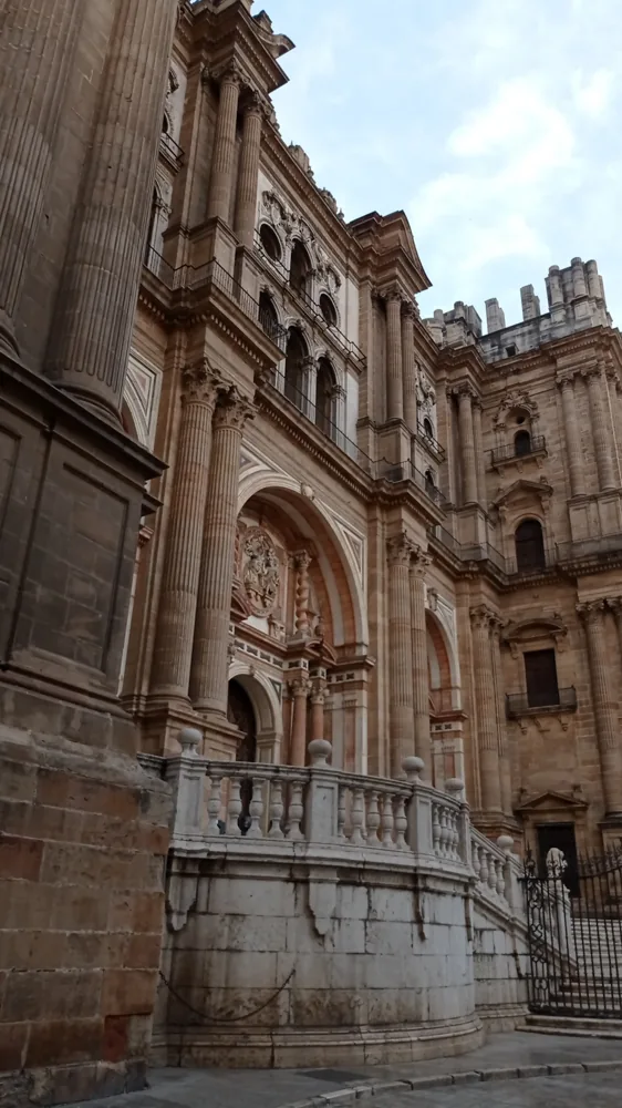 Catedral de la Encarnación de Málaga的真实场所资料照片