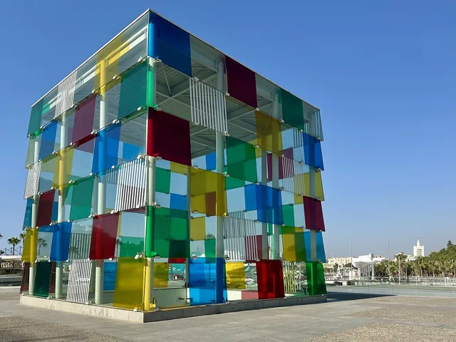 Centre Pompidou Málaga的真实场所资料照片
