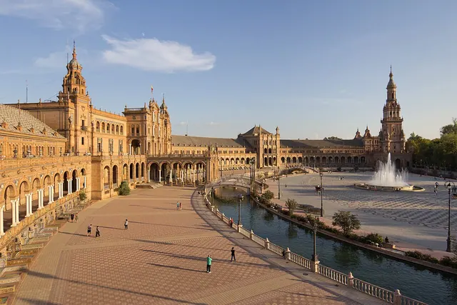 Plaza de España y Parque de María Luisa的真实场所资料照片